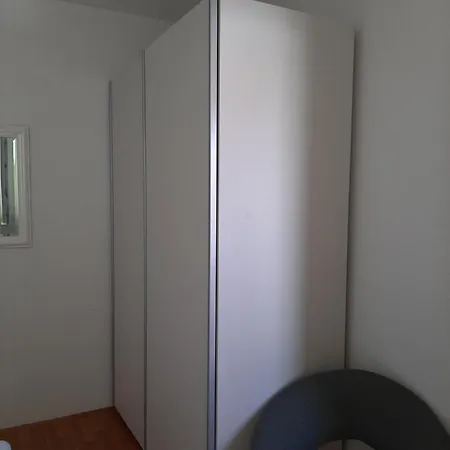 Ciovo Radic アパート